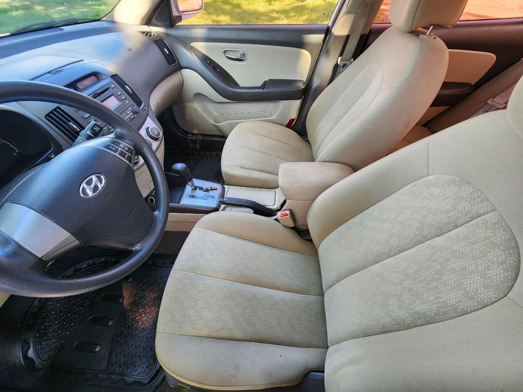 2010 Hyundai Elantra Image 4