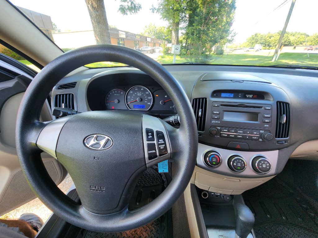 2010 Hyundai Elantra Image 13