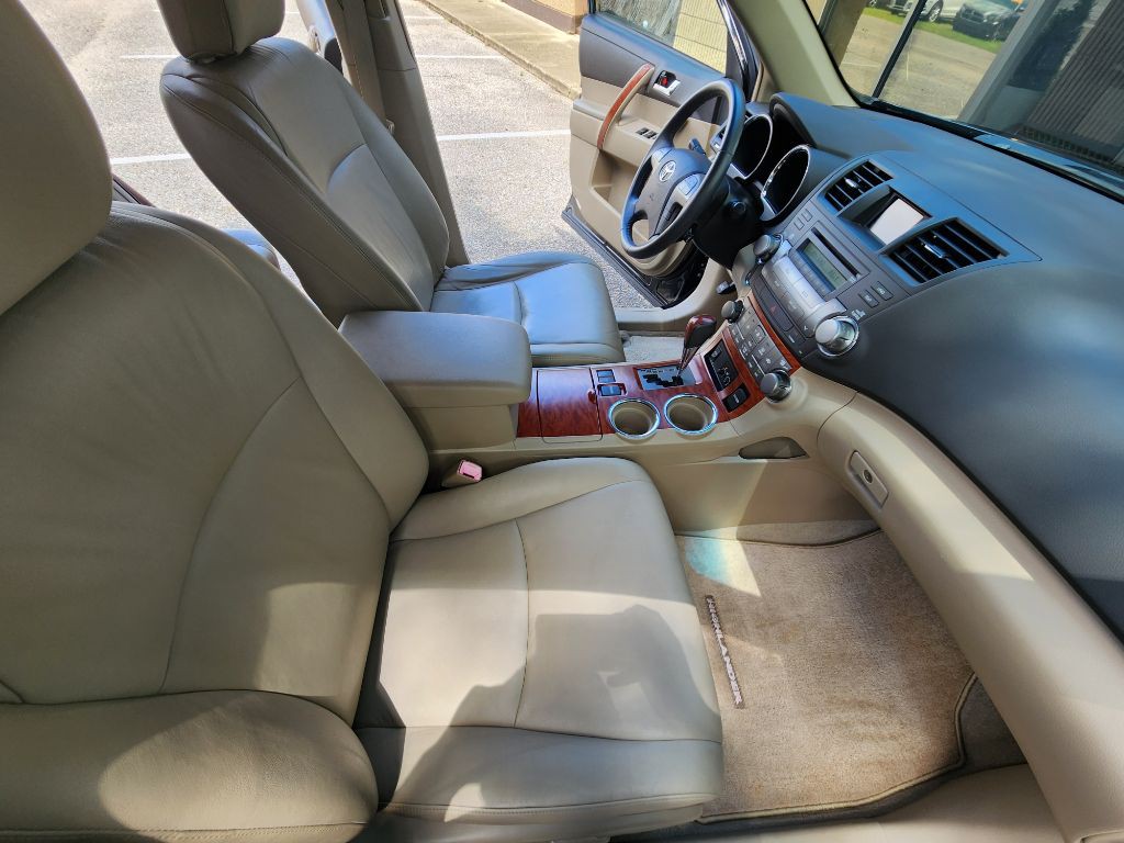 2009 Toyota Highlander Image 12