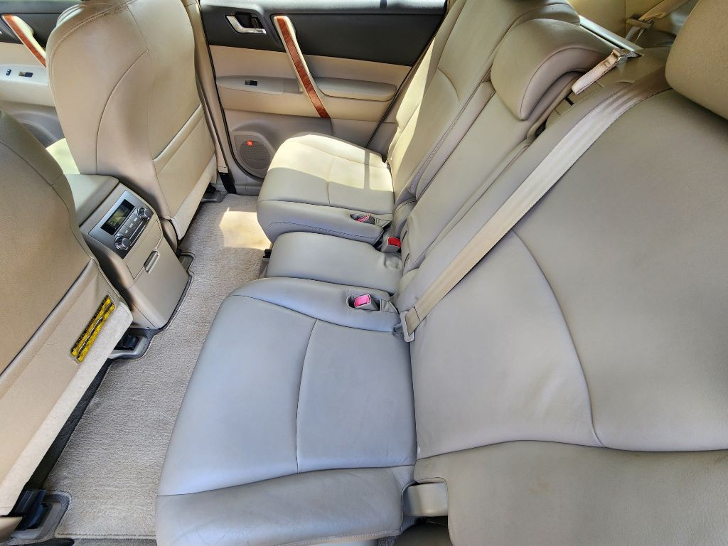 2009 Toyota Highlander Image 8