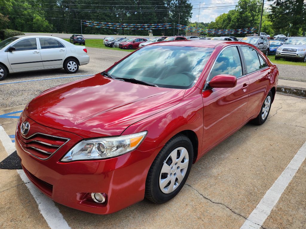 2010 Toyota Camry Image 2