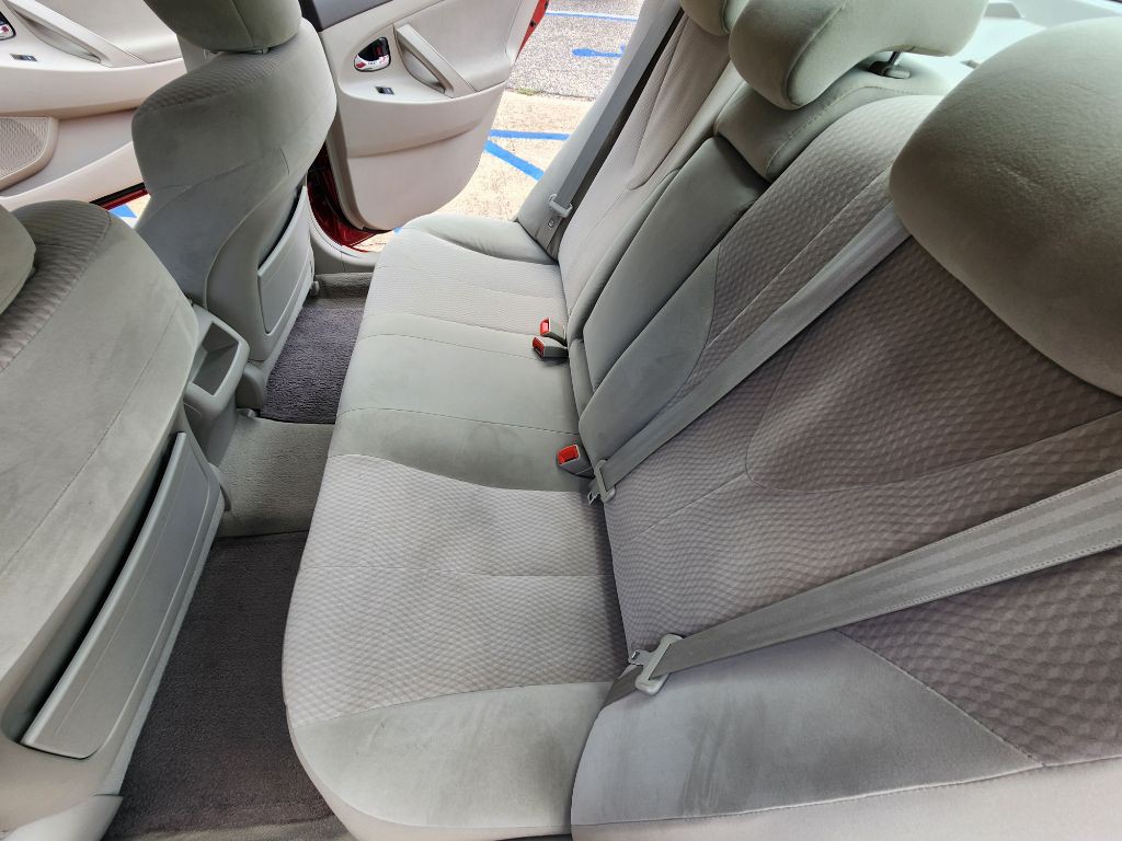 2010 Toyota Camry Image 8