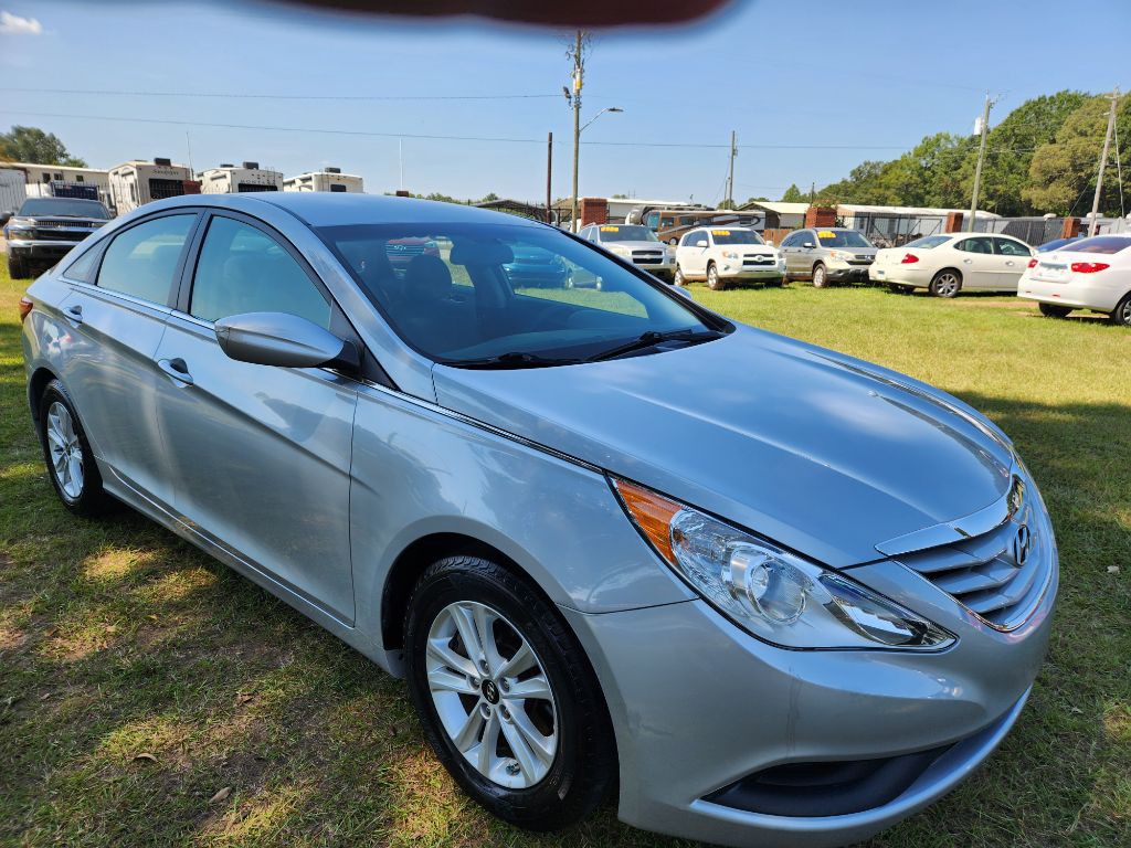 2012 Hyundai Sonata Image 5