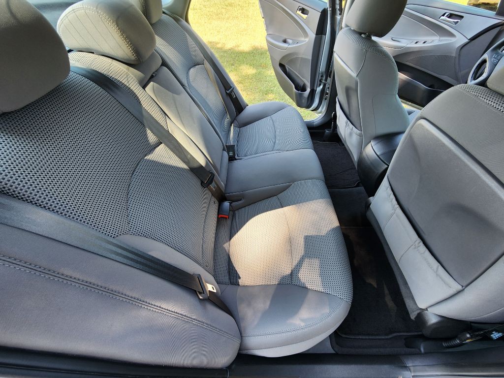 2012 Hyundai Sonata Image 9