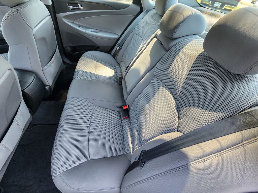 2012 Hyundai Sonata Image 10