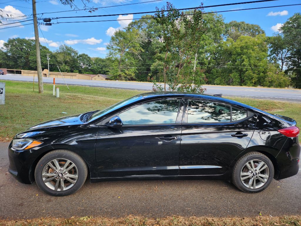 2017 Hyundai Elantra Image 6