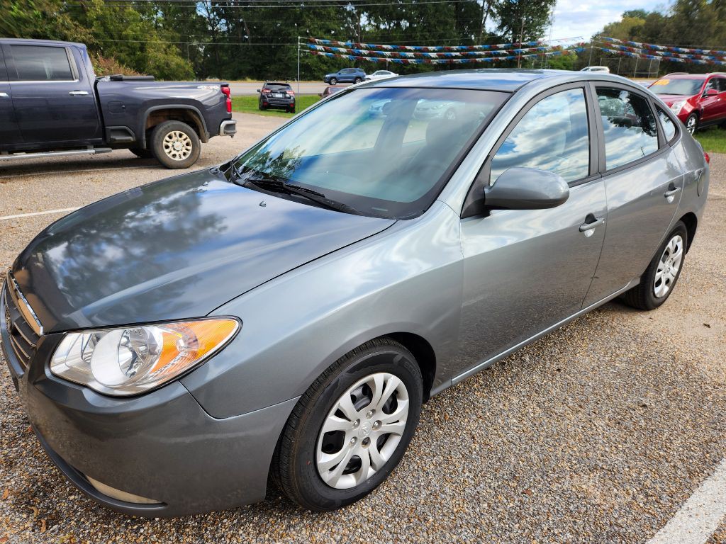 2010 Hyundai Elantra Image 1