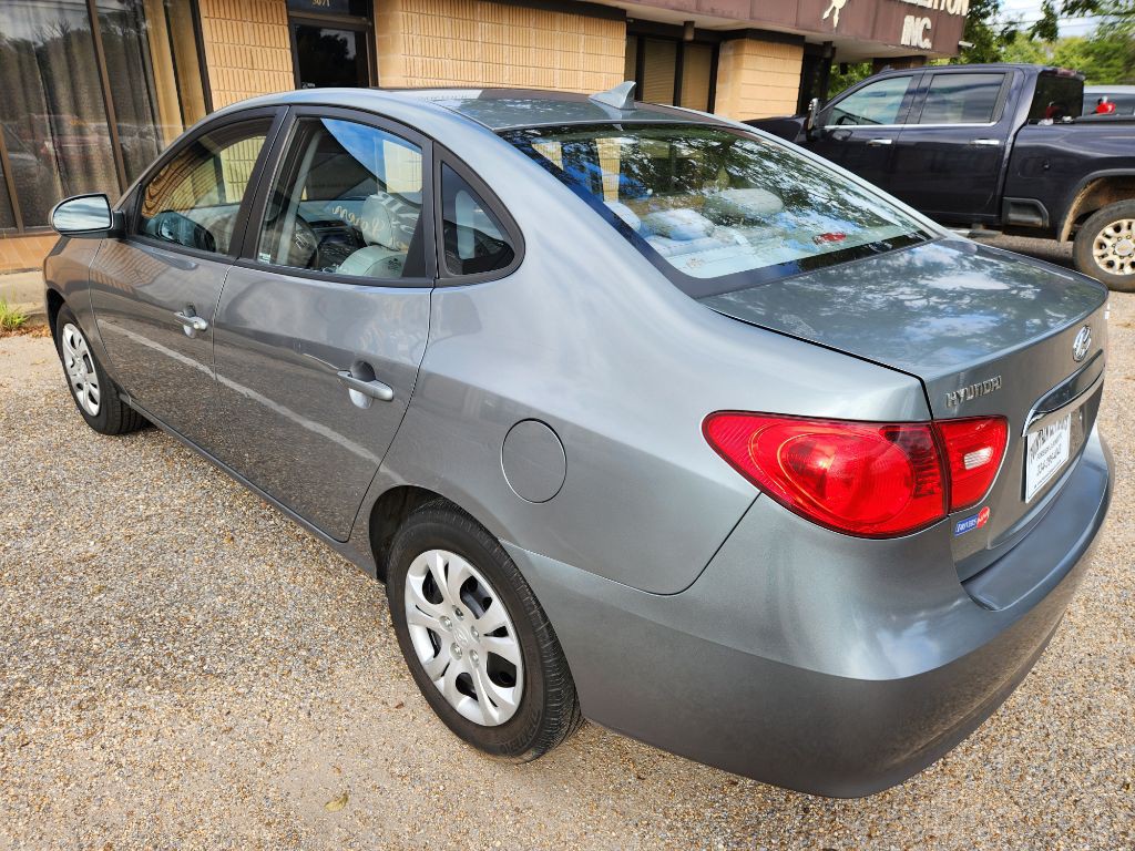 2010 Hyundai Elantra Image 5