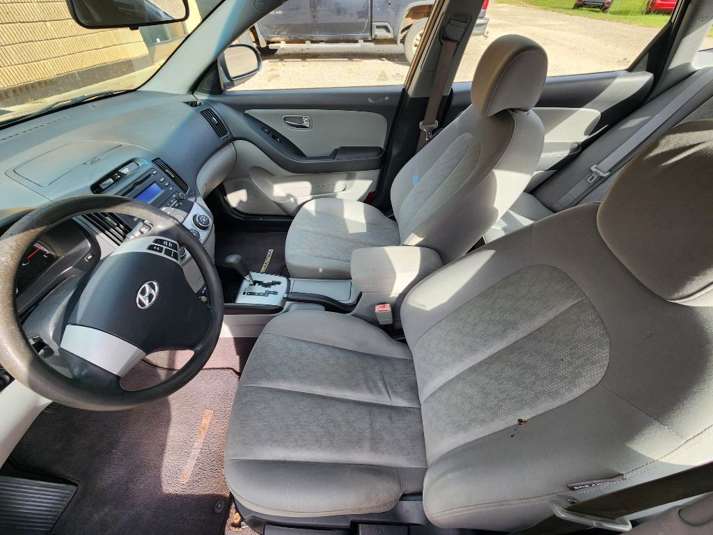 2010 Hyundai Elantra Image 7