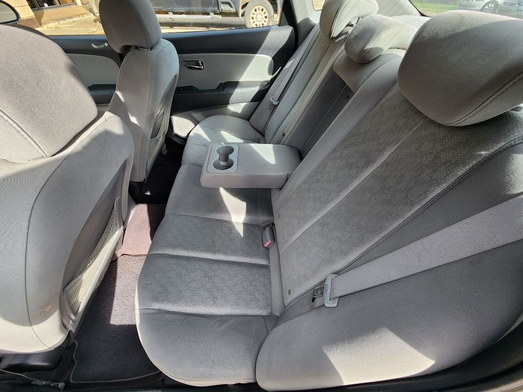 2010 Hyundai Elantra Image 8