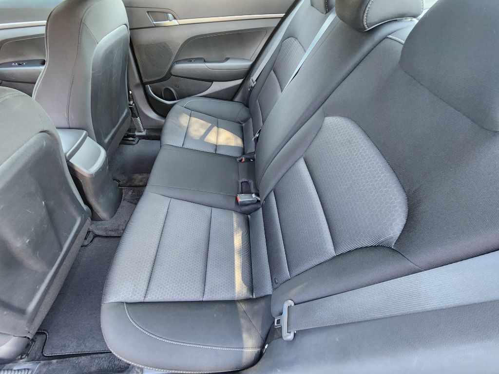 2018 Hyundai Elantra Image 9