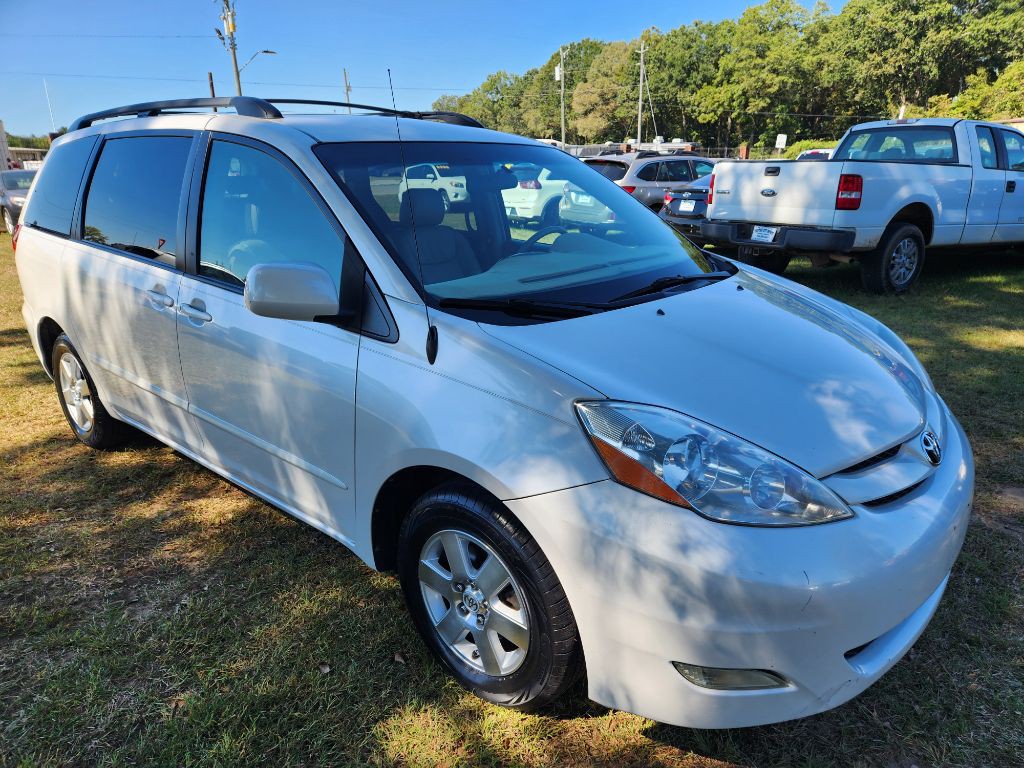2008 Toyota Sienna Image 17