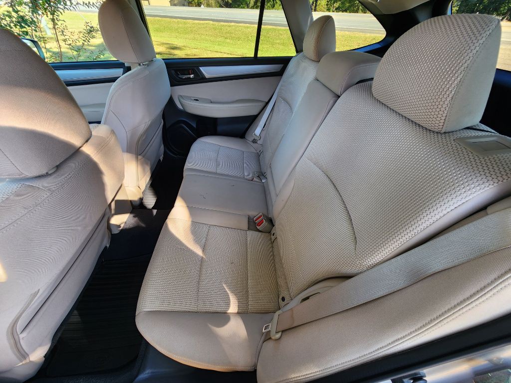 2017 Subaru Outback Image 8