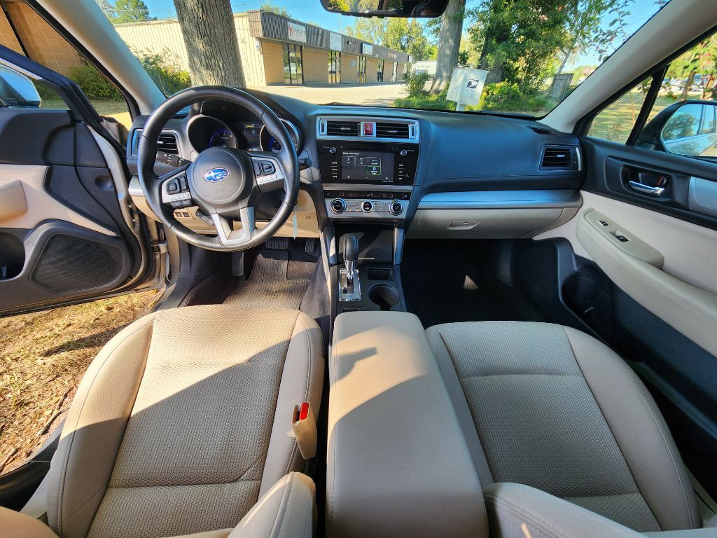 2017 Subaru Outback Image 12