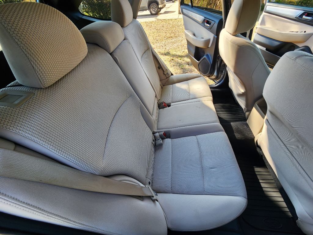 2017 Subaru Outback Image 10