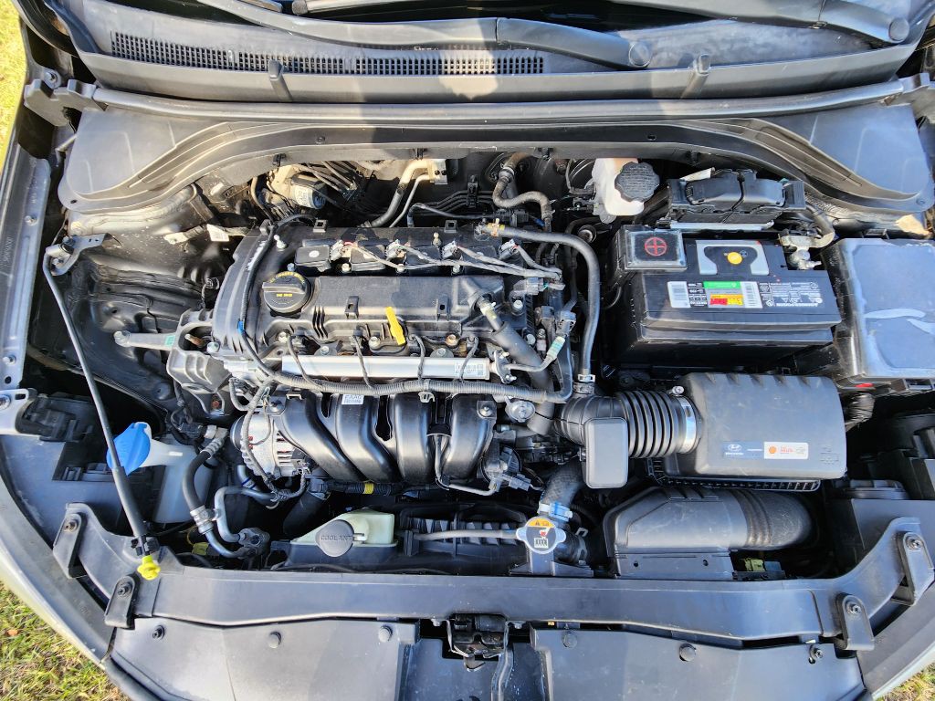 2018 Hyundai Elantra Image 14