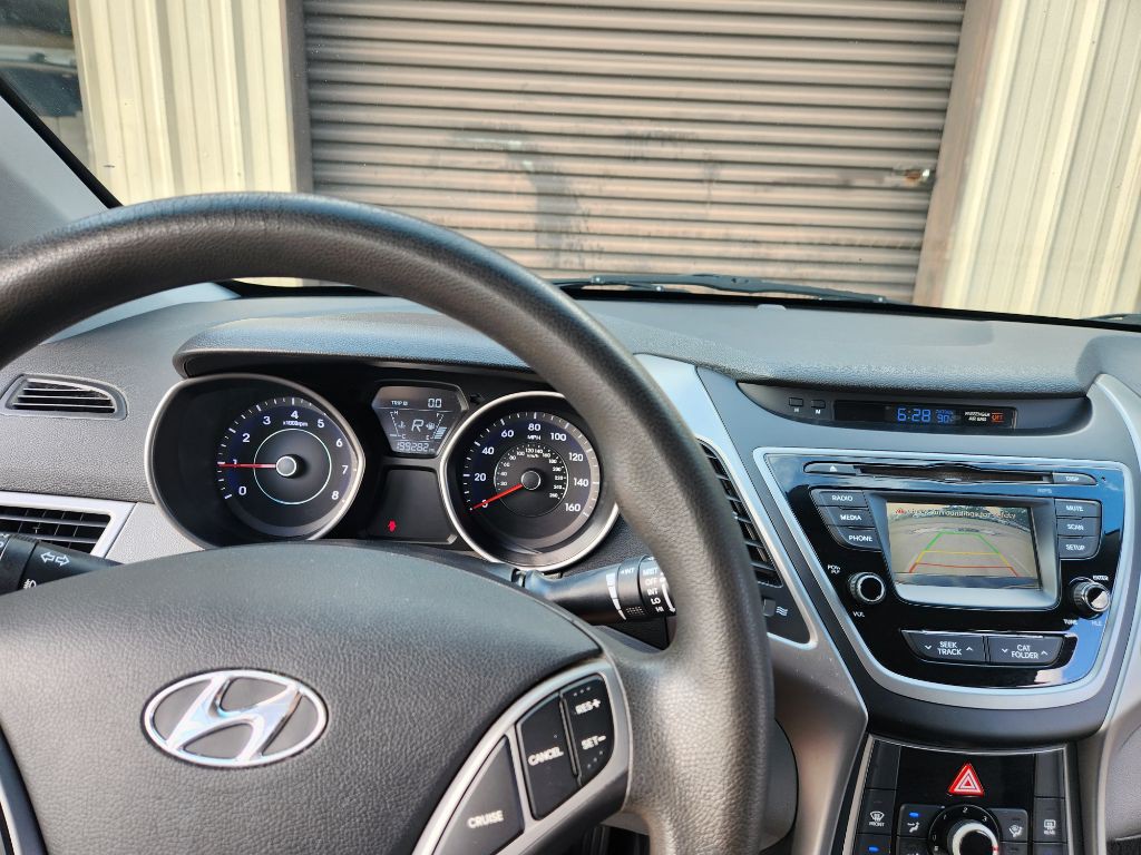 2015 Hyundai Elantra Image 11