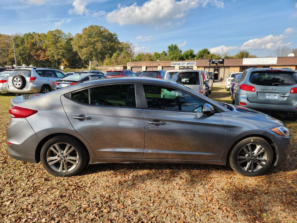 2017 Hyundai Elantra Image 5