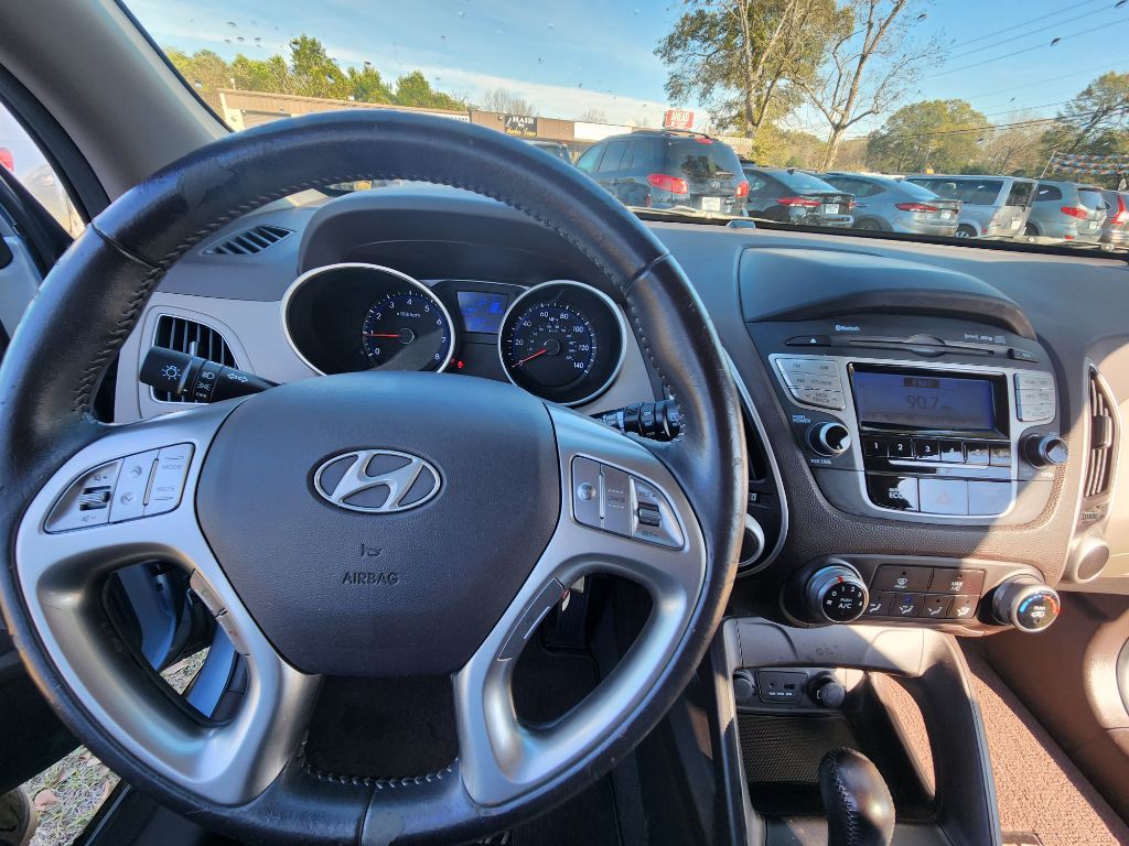 2012 Hyundai Tucson Image 13