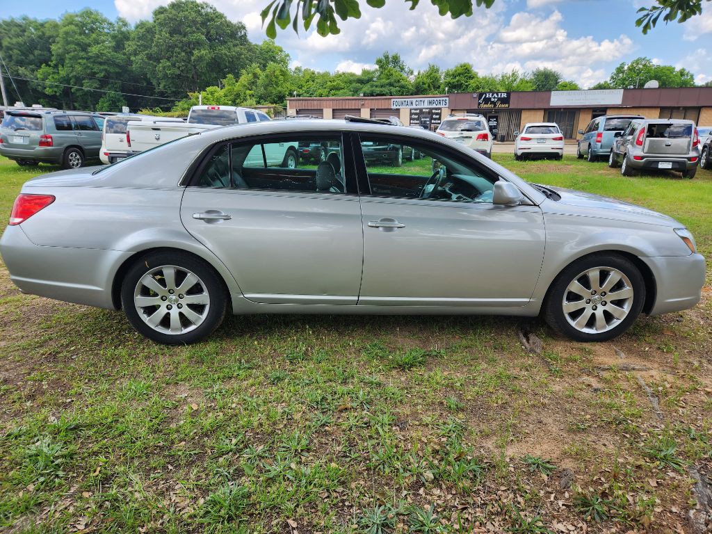 2005 Toyota Avalon Image 4