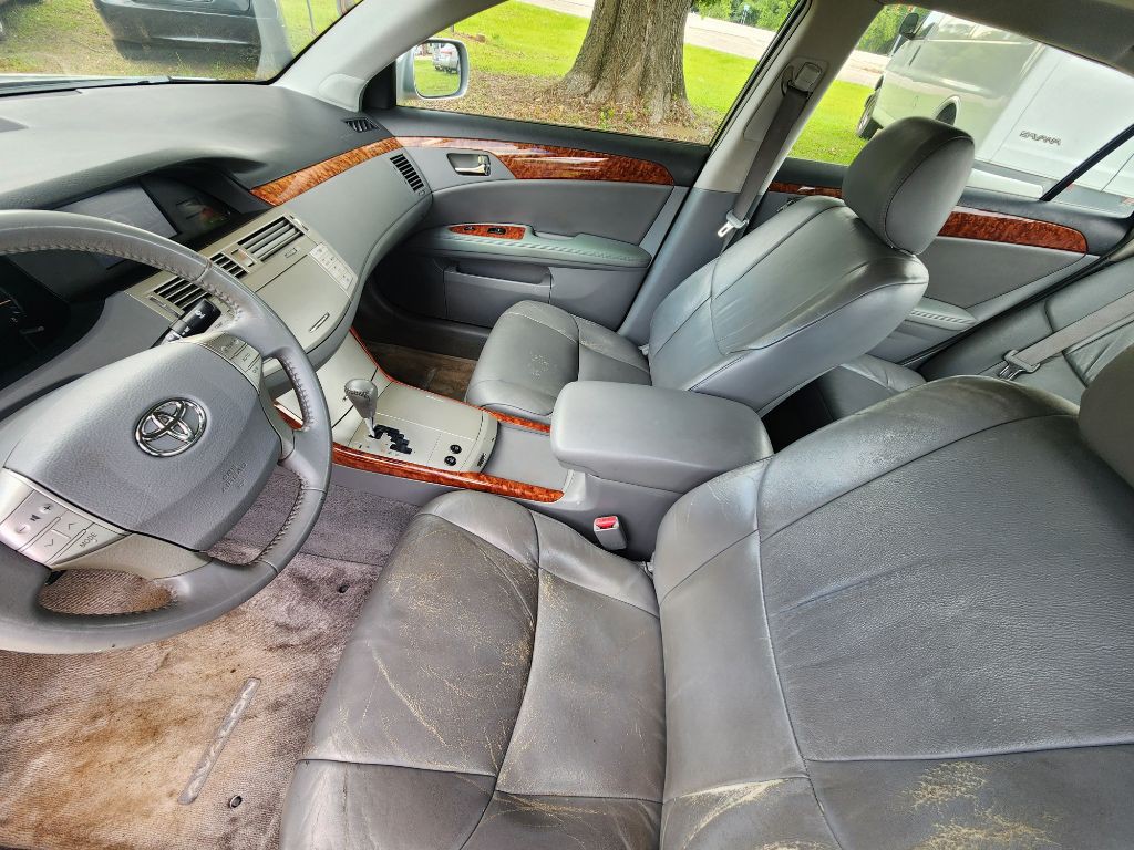 2005 Toyota Avalon Image 6