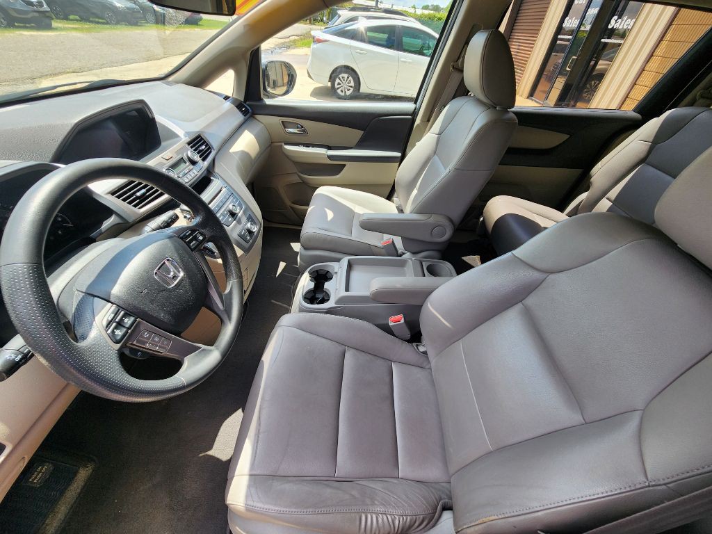 2015 Honda Odyssey Image 7