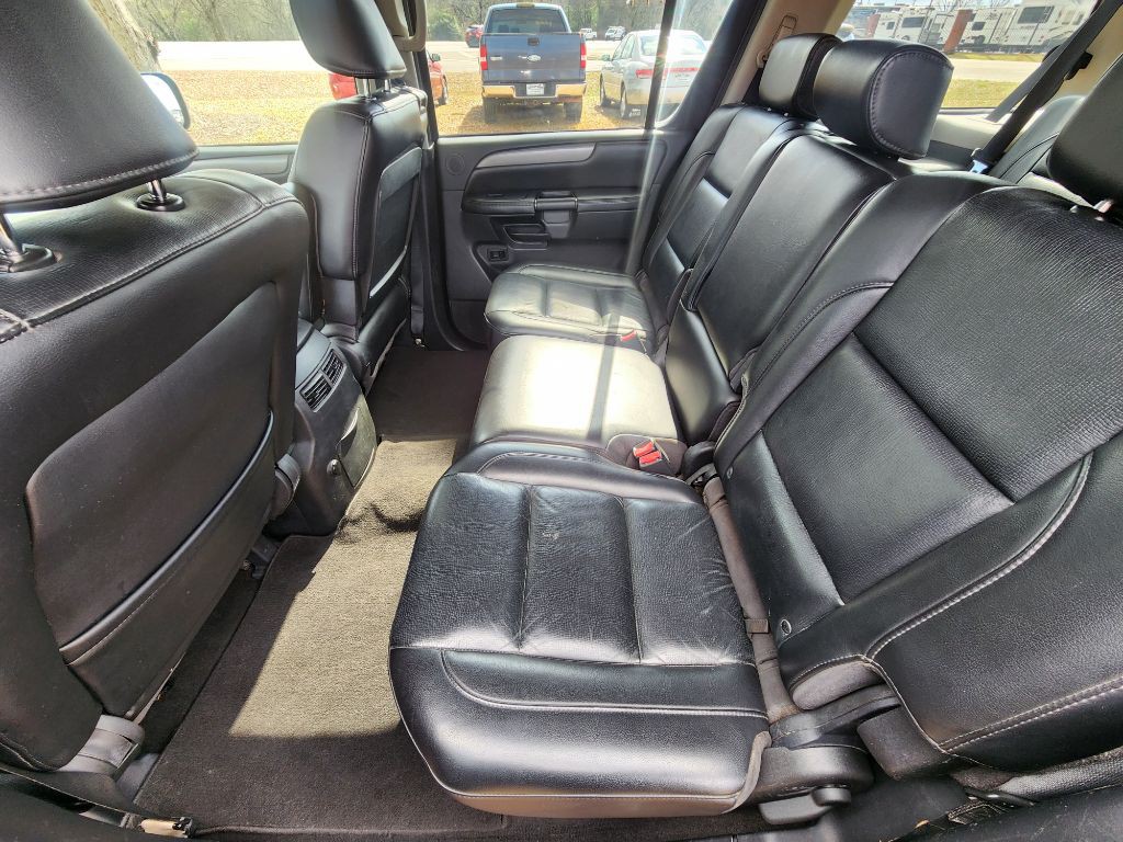 2008 Nissan Armada Image 8