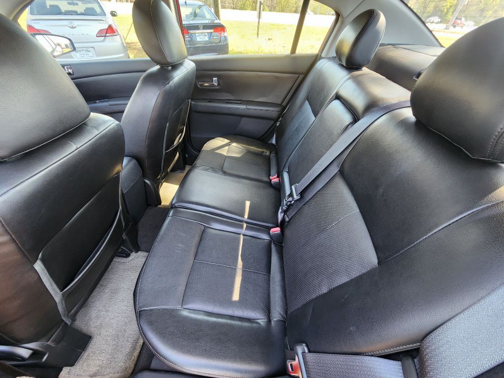 2011 Nissan Sentra Image 8