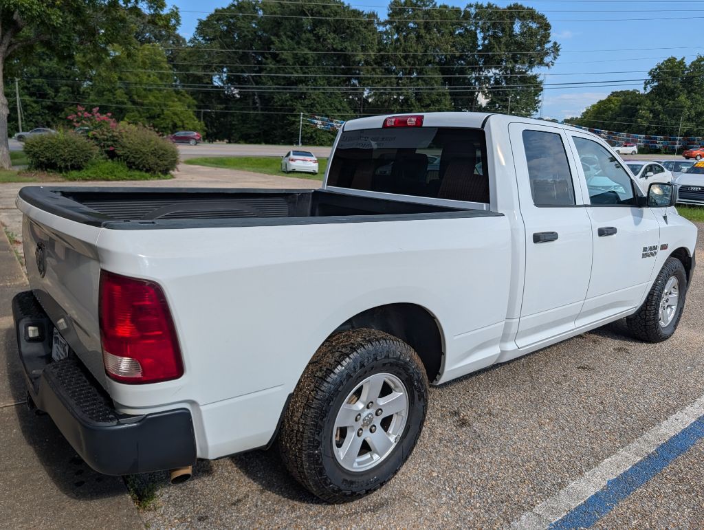 2017 RAM 1500 Image 3