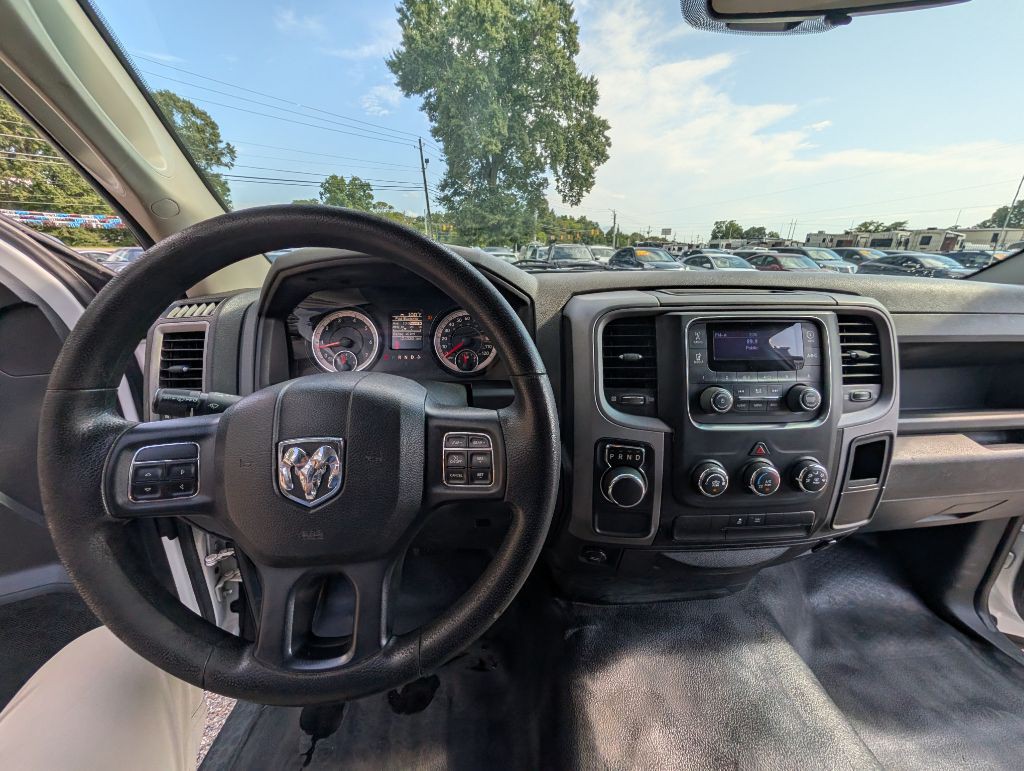 2017 RAM 1500 Image 13
