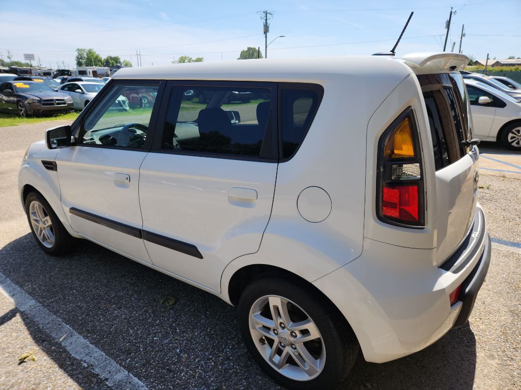 2010 Kia Soul Image 2