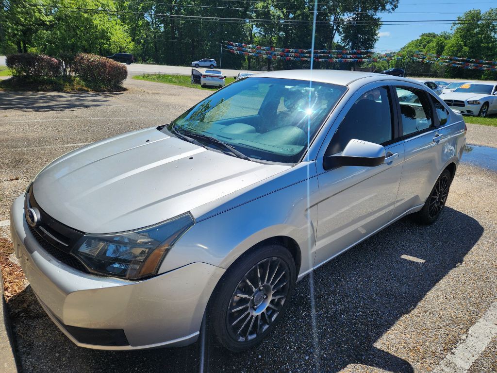 2010 Ford Focus Image 1
