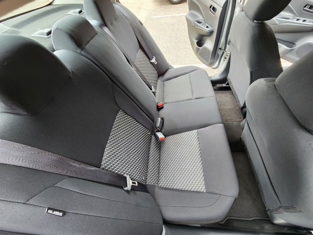 2023 Nissan Versa Image 10