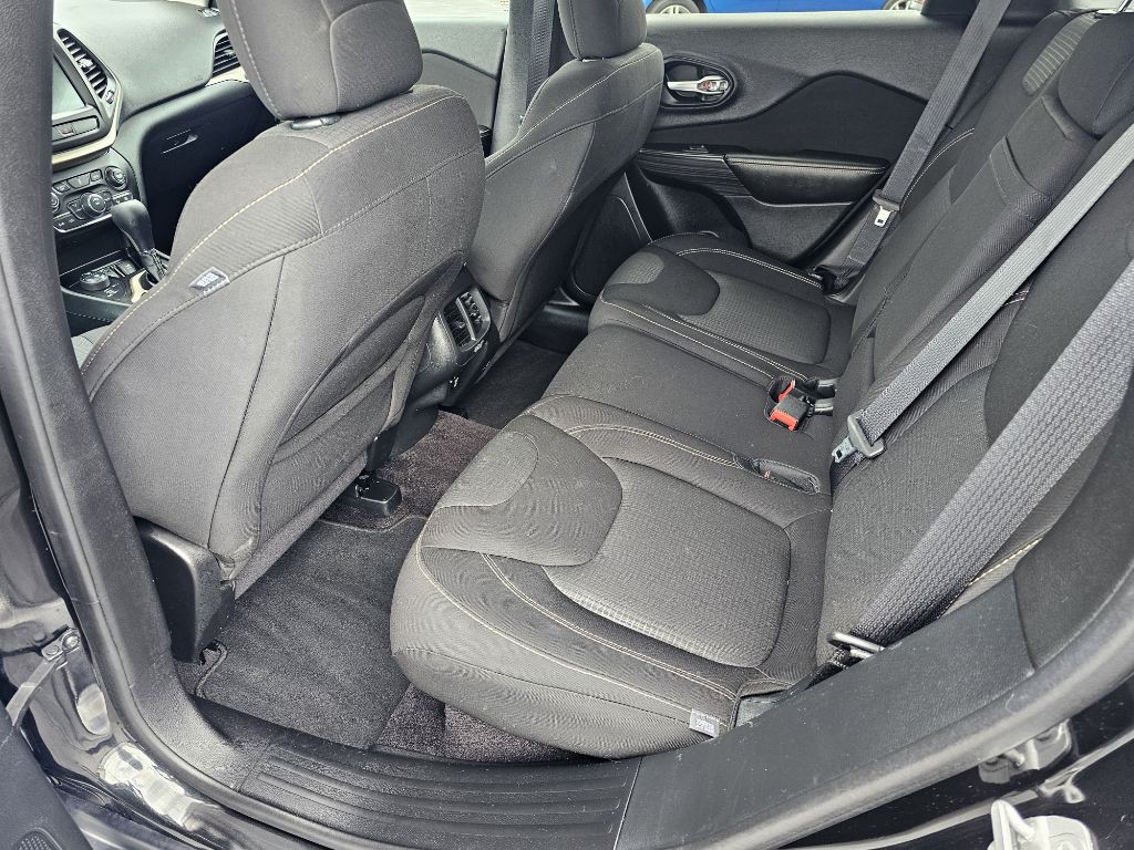 2016 Jeep Cherokee Image 7