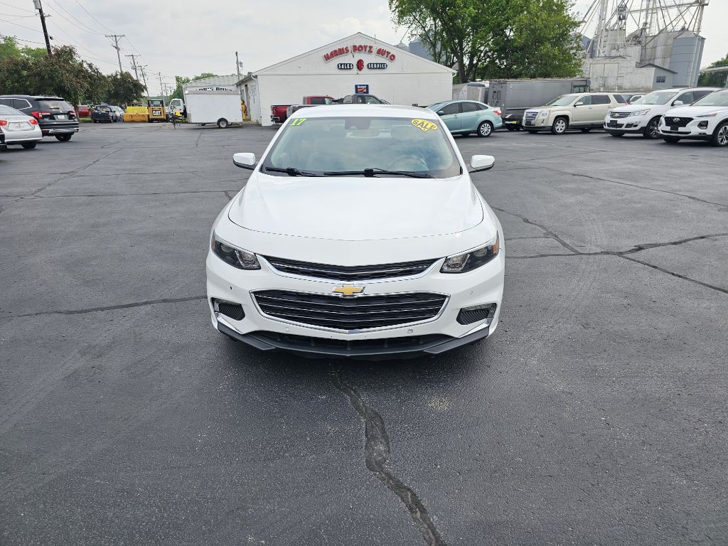 2017 Chevrolet Malibu Image 3