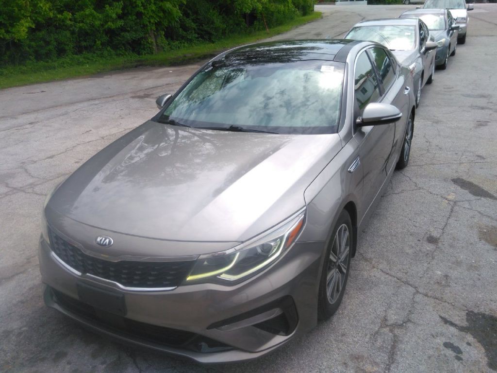 2019 Kia Optima Image 1