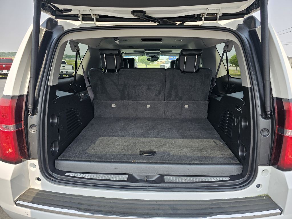2015 Chevrolet Suburban Image 5