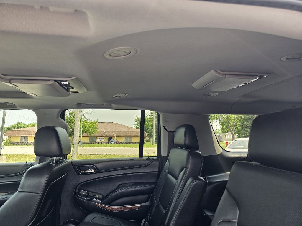 2015 Chevrolet Suburban Image 14