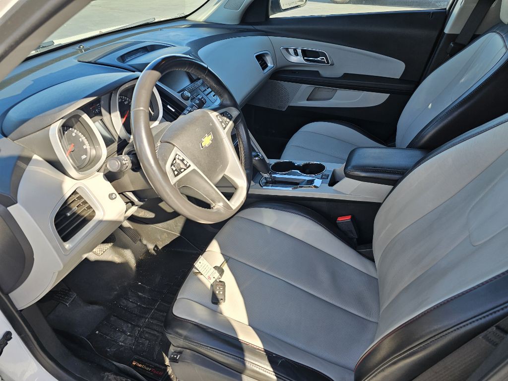 2017 Chevrolet Equinox Image 12