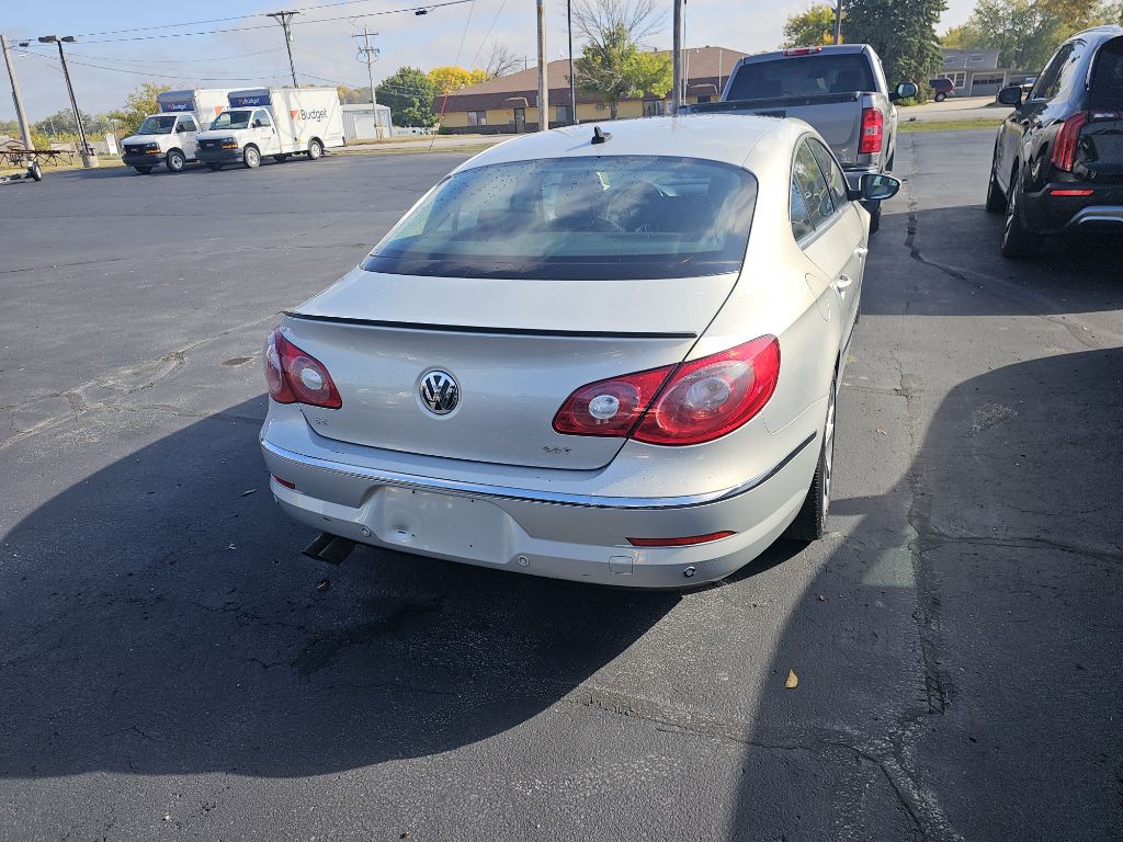 2010 Volkswagen CC Image 3