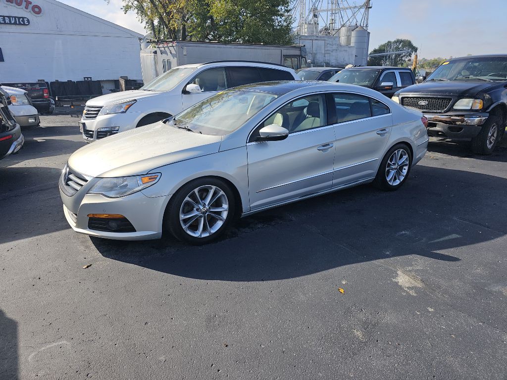 2010 Volkswagen CC Image 4
