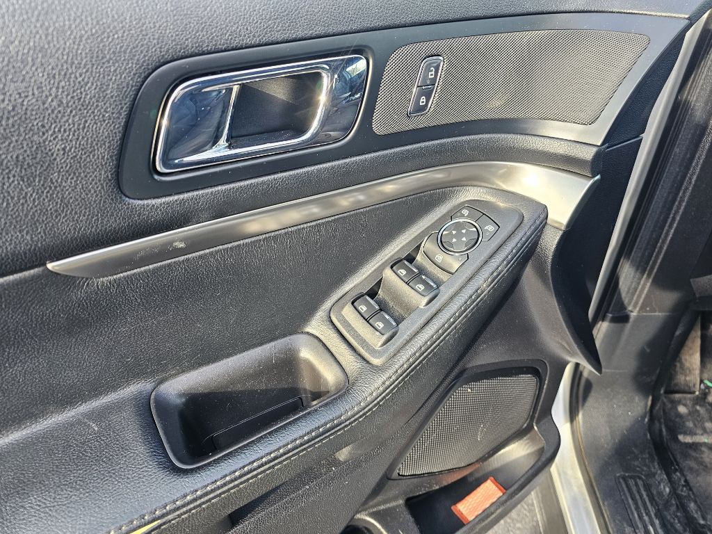 2018 Ford Explorer Image 9