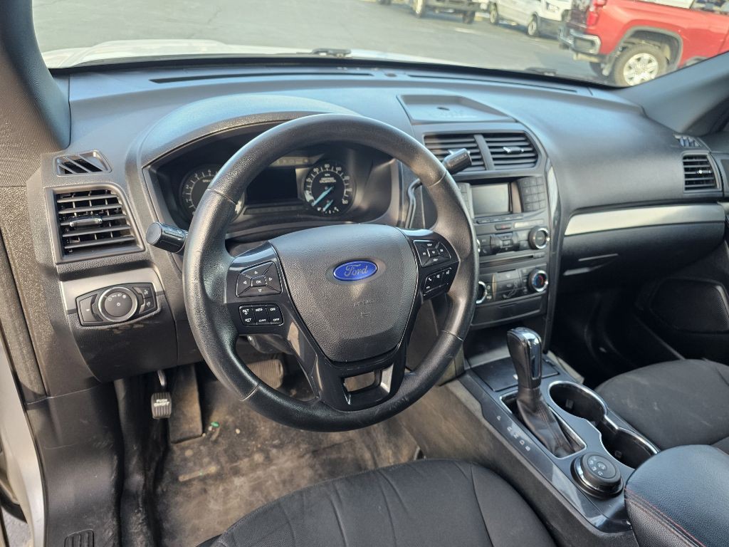 2018 Ford Explorer Image 11