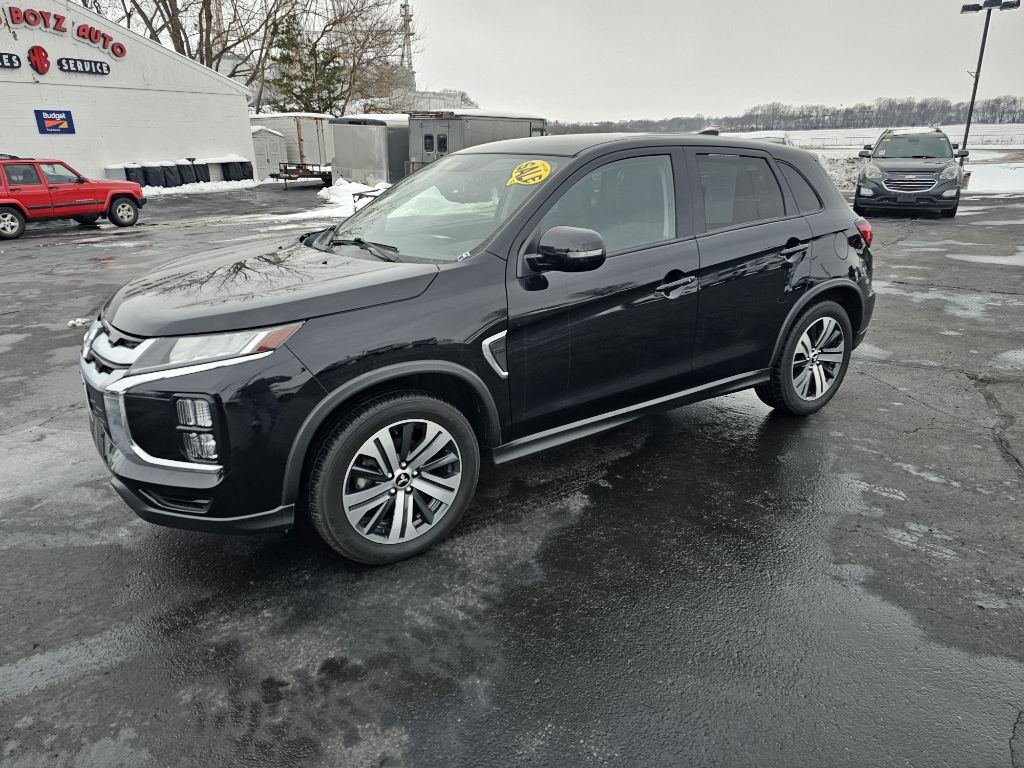 2021 Mitsubishi Outlander Image 1