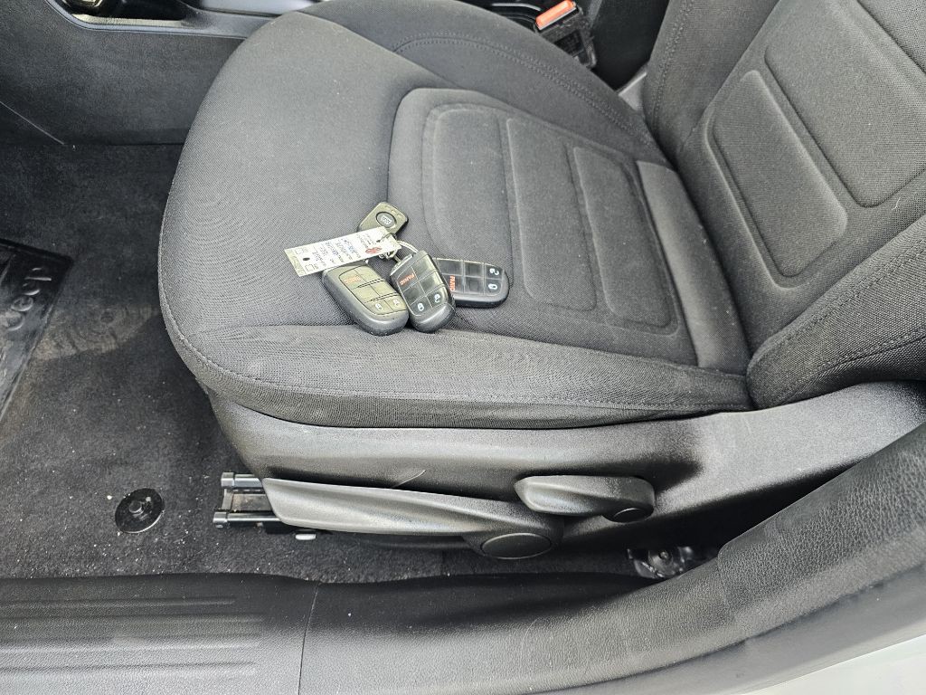 2019 Jeep Renegade Image 9