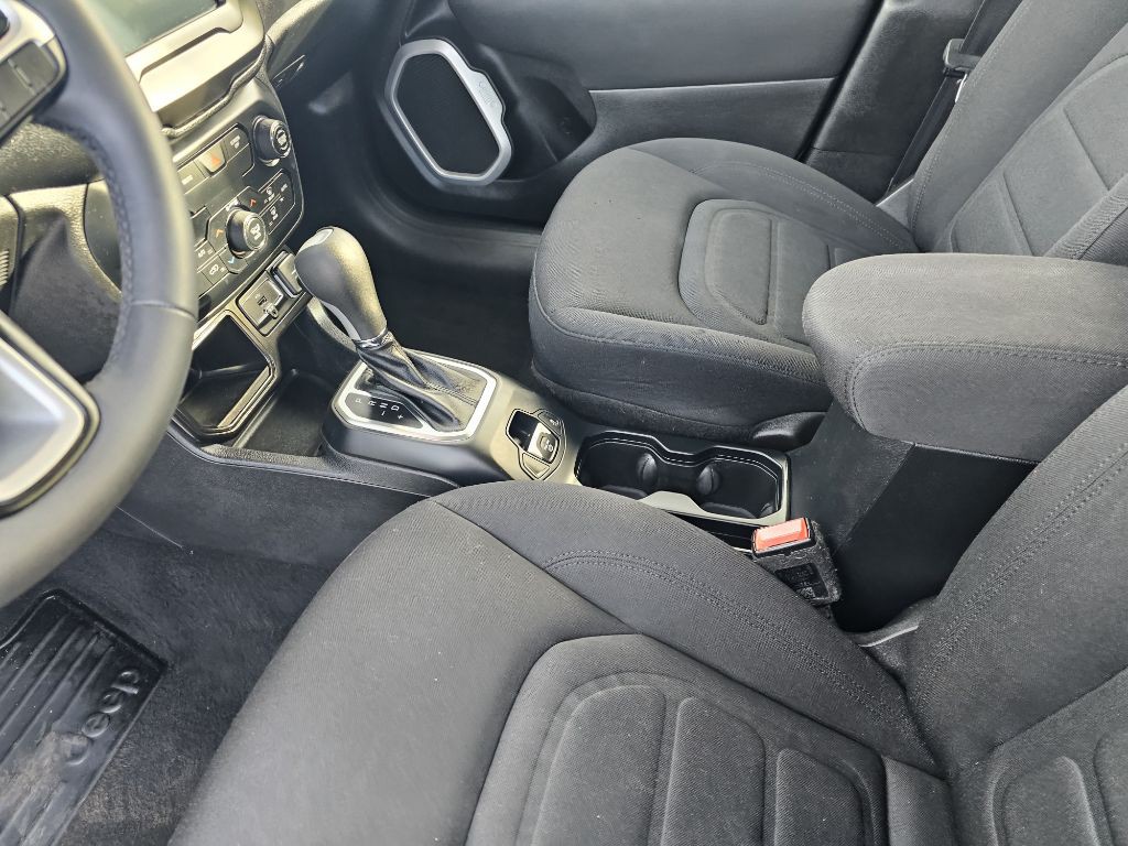 2019 Jeep Renegade Image 11