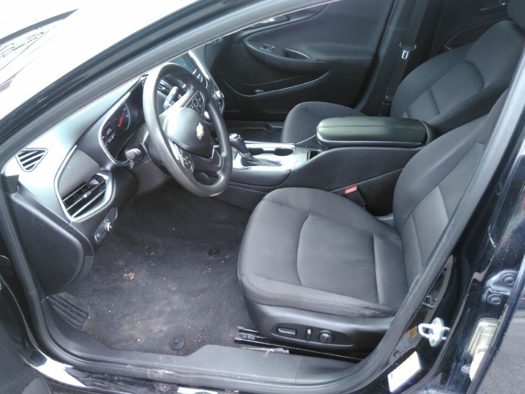 2018 Chevrolet Malibu Image 4