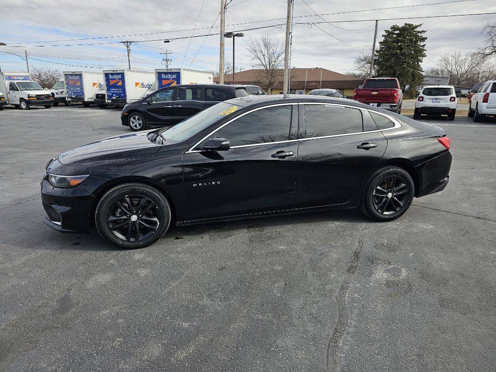 2018 Chevrolet Malibu Image 2