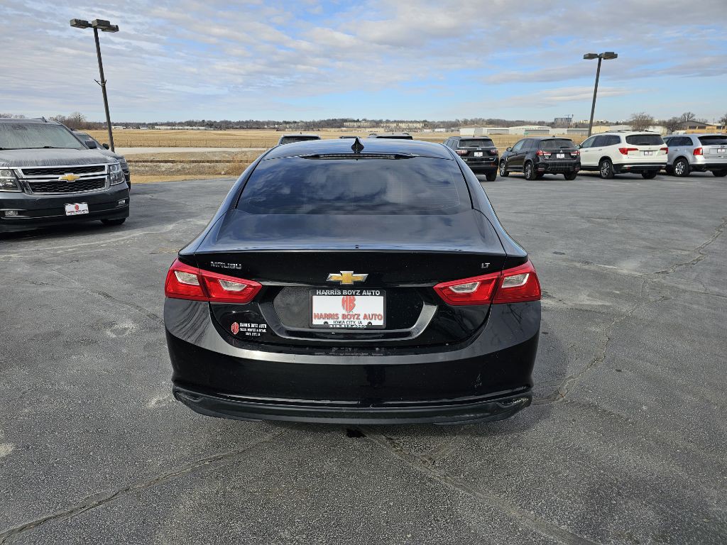 2018 Chevrolet Malibu Image 4