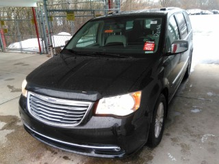Image for 2012 Chrysler Town & Country Touring L ID: 7171447